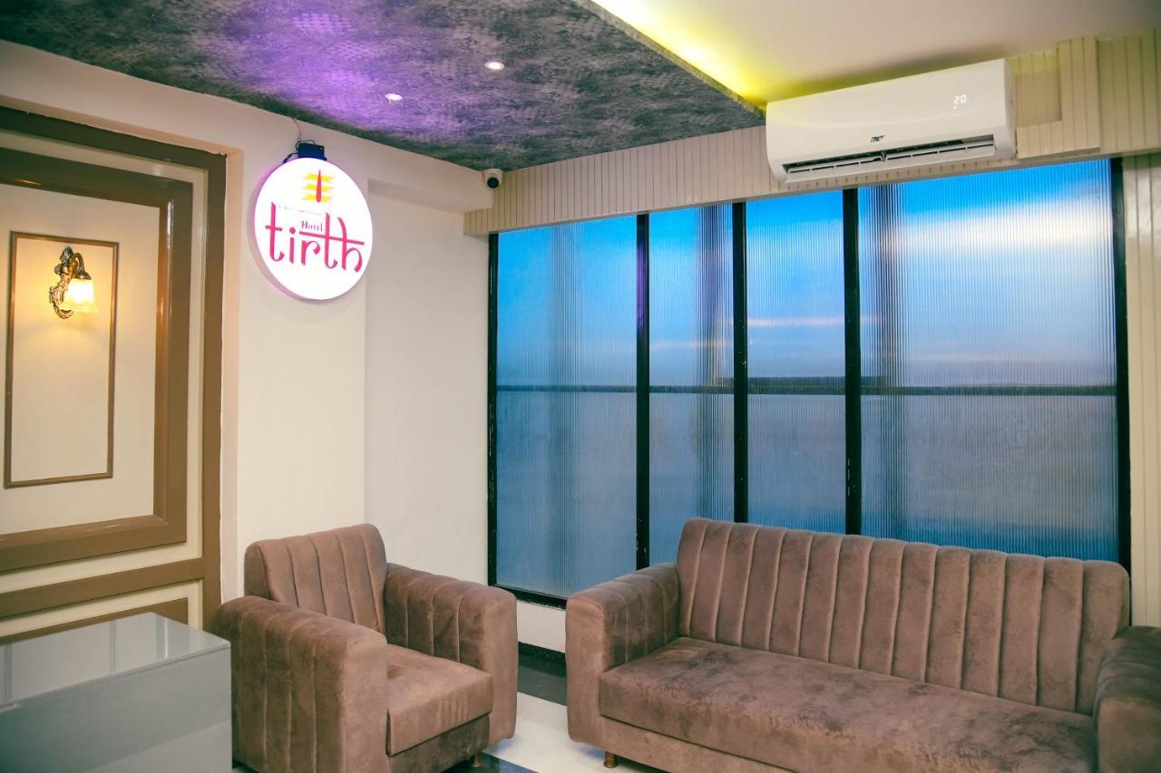 Hotel Tirth By Sonu'S Ujjain Bagian luar foto