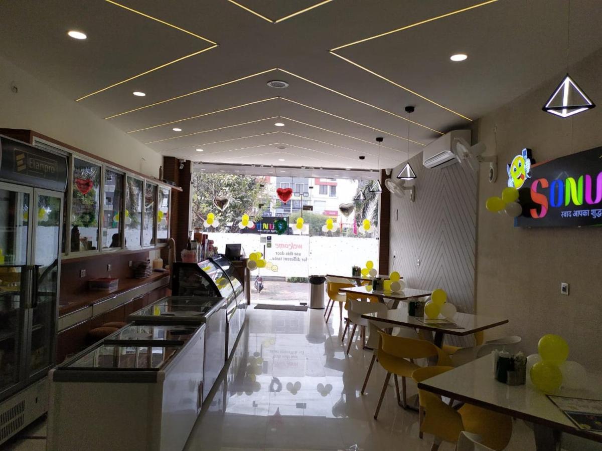 Hotel Tirth By Sonu'S Ujjain Bagian luar foto